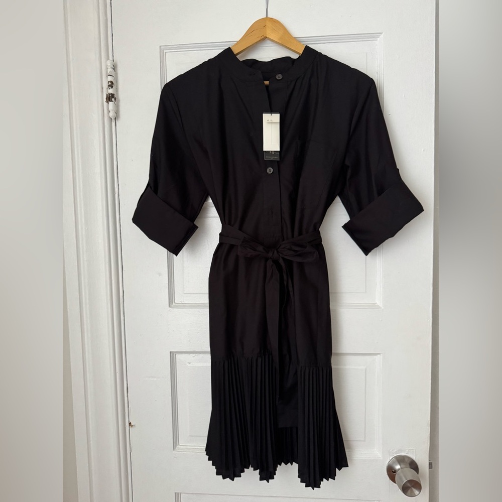 Banana Republic pleated dress, size medium, NWT
